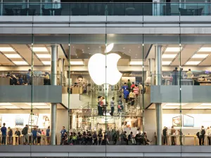 Apple to Boost Production in India As China's Lockdowns Continue: Report
