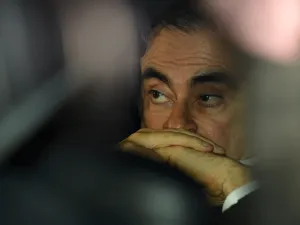 Behind The Scenes of Ghosn's "Last Flight"
