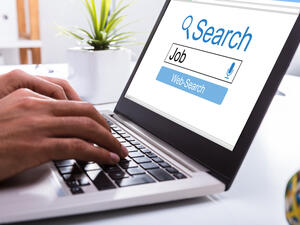 The growth in online hiring in the ‘IT and Telecom/ISP’ industry continues as Saudi Arabia rapidly transforms almost every sector with cutting-edge technology.