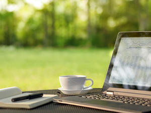 How To Transform Your Workplace to the Perfect Outdoor Workspace