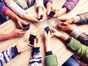 Global Smartphone Sales Projected to Grow 11.4 Percent in 2021