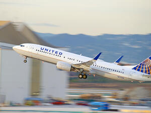 United Airlines to Buy 100 Electric Aircraft to Reduce Greenhouse Gas Emissions