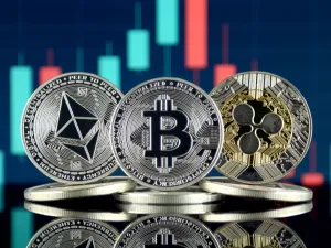 أسعار العملات الرقمية: البيتكوين ينخفض إلى 42 ألف دولار