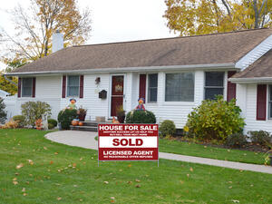 The 713,000 figure marked the second-largest sales month of the year.