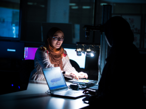 جامعة أبوظبي تستضيف فعاليات الدورة الرابعة من "ملتقى المرأة في الهندسة"