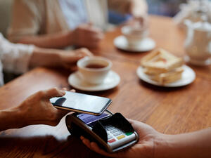 Saudi Arabia: Visa Partners with SAMA Unit to Expand Smartphone Payment Network