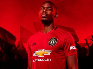 بوغبا بقميص يونايتد الجديد