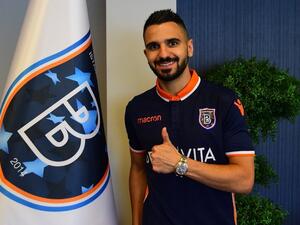  The Aussie defender was struggling for game time in the Netherlands 