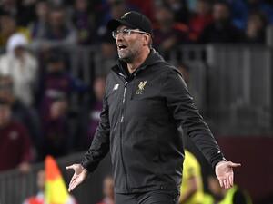 كلوب خلال المباراة