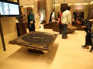 The pieces on display originate from across the world, from Andalusia to Indonesia. (Arab News)