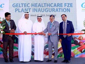 His Excellency Dr. Amin Hussein Al Amiri, Assistant Undersecretary for Public Health Policy and Licensing, Ministry of Health and Prevention (MoHAP) and Ahmad Al Haddad, Chief Operating Officer of Jafza, overseeing the inauguration of the new facility
