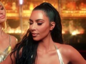 كيم كارداشيان وباريس هيلتون