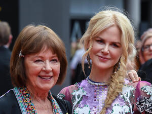 نيكول كيدمان ووالدتها