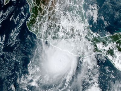 Hurricane Otis strikes Acapulco with unprecedented force. (Noaa Raamb/ AFP)