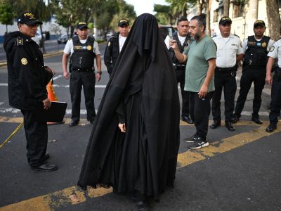 Colombia deports Jewish Lev Tahor members to U.S. after child-abuse probe