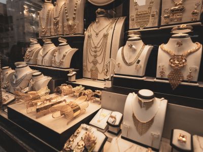 انتعاشة قوية.. الذهب يصعد من قاع أسبوعين والفضة تتعافى