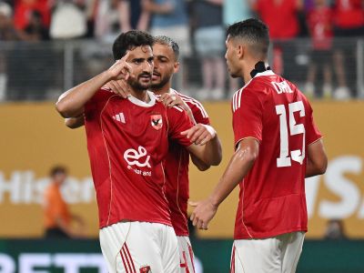 الأهلي المصري يترقب ترتيبات مباراة برشلونة الودية