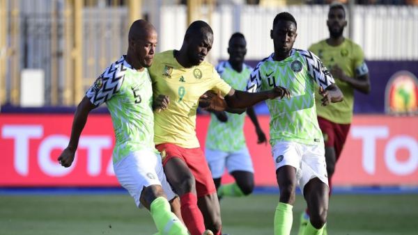 نيجيريا إلى ربع النهائي