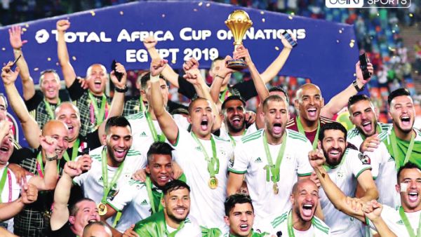 منتخب الجزائر يظفر باللقب