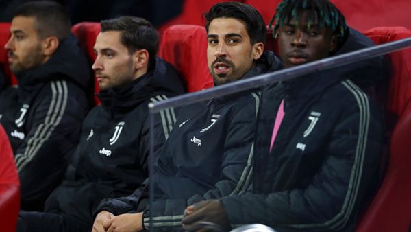 سامي خضيرة (وسط)