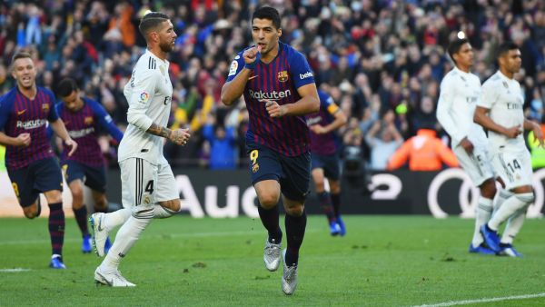 من مواجهة سابقة بين العملاقين