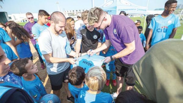 إيميريك لابورت خلال تواجده في أبو ظبي