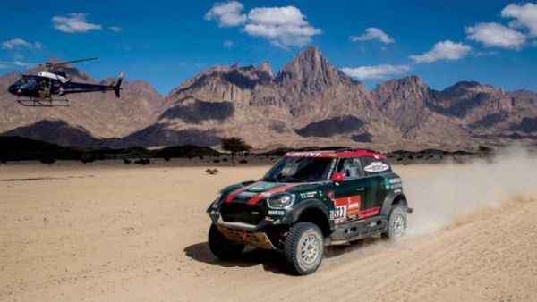 منافسة حامية في رالي داكار السعودية