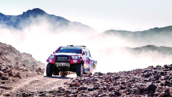 العطية يحافظ على الوصافة في رالي داكار