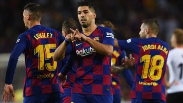 إصابة سواريز تعكر مخططات برشلونة إلا أن النادي لا يعتزم تعويضه وفقاً للتقارير