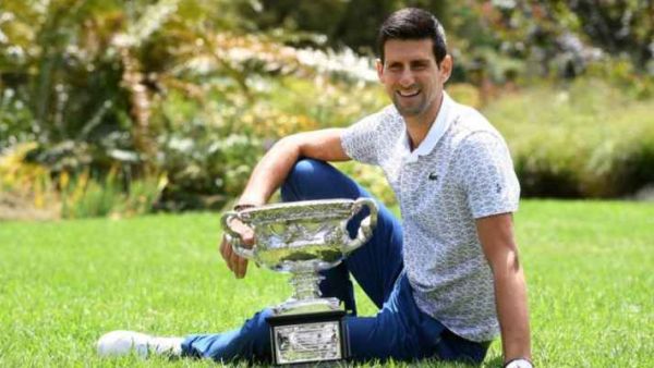 جوكوفيتش يعتلي القمة من جديد