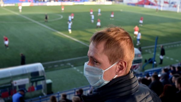 كورونا يتحكم في مصير المبارايات المؤجلة