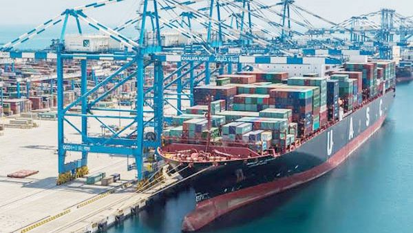 Abu Dhabi Non-Oil Foreign Trade Plummets by 7.3 Percent