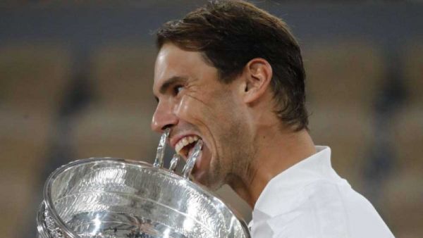 رافاييل نادال الفائز بلقب دورة رولان غاروس الأسبوع الماضي