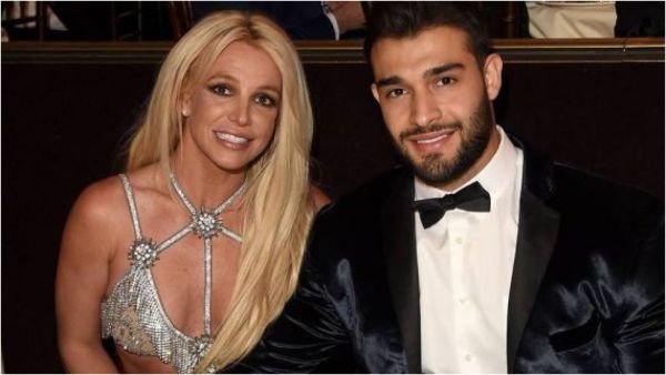 بريتني سبيرز وسام أصغري