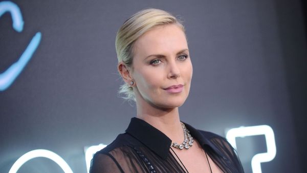 تشارليز ثيرون