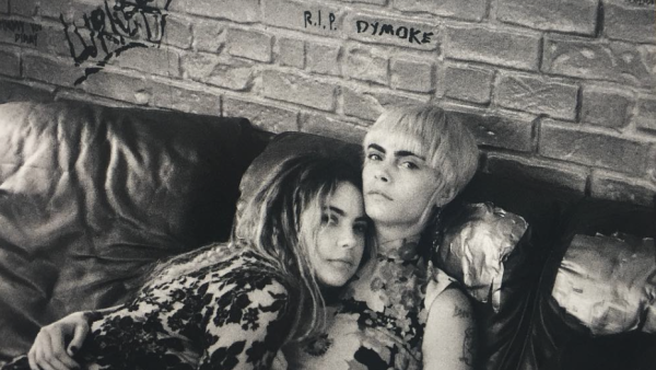 Cara Delevingne , Ashley Benson 