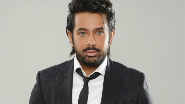 Ghadir Al-Sultan insisted that Saleh Al-Rashed removes his colored lenses solo_alrashed  Instagram