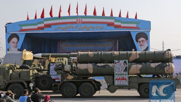 An Iranian military truck carries parts of a S-300 air defence missile system during a parade on the occasion of the country's annual army day on April 18, 2018, in Tehran. (AFP photo)