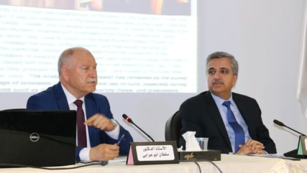 د. أبوحمور:  التكنولوجيا الحديثة تتجاوز نُظم التعليم التقليدية وتتطلب توفير مهارات تعتمد على الإبداع