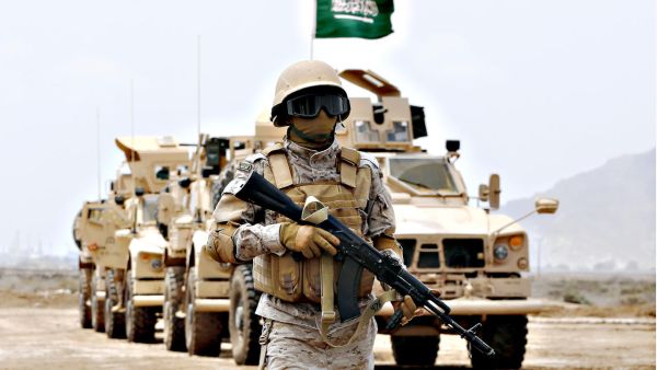 اكمل الحرس الملكي السعودي تدريباته بشأن حماية وتحرير الامراء من الخطف 