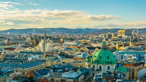 Aerial view of Vienna (Shutterstock)	