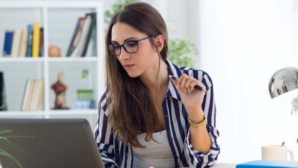 تعرفي إلى نفسك من خلال التقييم الذاتي قبل أن تتمكني من اختيار المهنة المناسبة