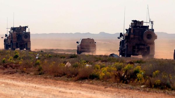  رتلا تركيا ضخما يتكون من 25 من الآليات والمعدات والشاحنات دخل من معبر باب الهوى