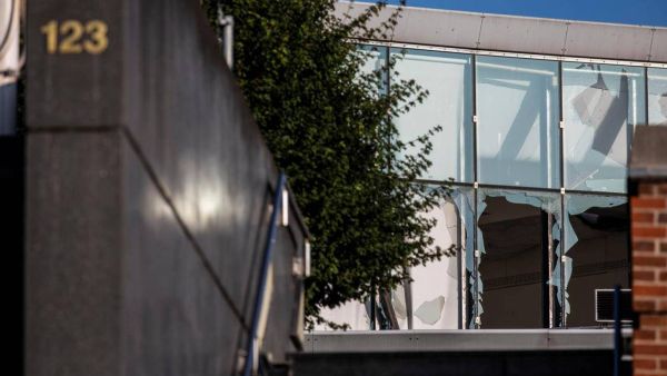  الانفجارا استهدف مقر وكالة الضرائب في كوبنهاغن