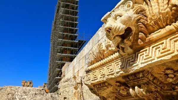 An undated photo of the surviving pillars of Baalbeck's Jupiter Temple during the current restoration project. (Photos courtesy of the Italian Embassy in Beirut)