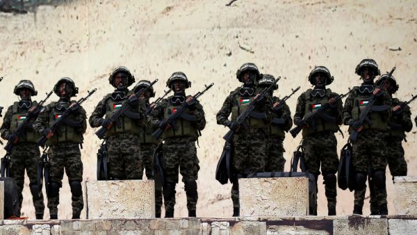 Palestinian Hamas militants (Shutterstock)	