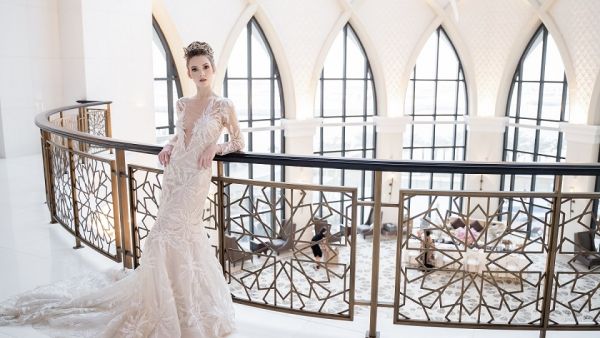 For intimate weddings, the prime spots Das Room and Casablanca Room comfortably seats 80 guests and 60 guests respectively, both in rounds of 10.