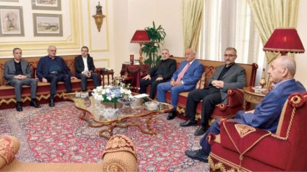 Hizbullah reconciled with the "Progressive Socialist Party" in Lebanon after the intercession of the speaker of the Lebanese parliament Nabih Berri (Twitter)