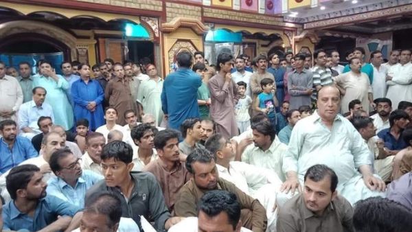 Hindu temple in Ghotki (Twitter)