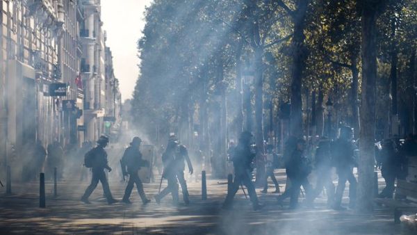 Yellow Vest Protest (Twitter)